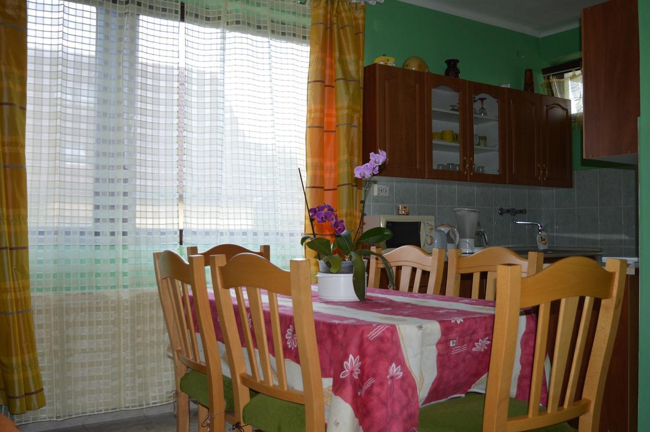Apartment Amarillo 2 By Interhome Balatonkeresztur Luaran gambar